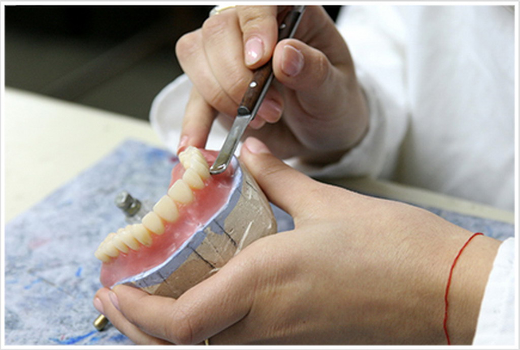 和泉市はつが野・さかぐち歯科医院